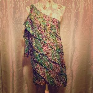 💕SALE💕BCBGMaxAzria One Shoulder Tiered Top/Tunic